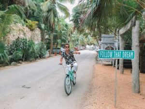 How to Make a Realistic Travel Budget for One Week in 2026 (Save Money & Travel Better)